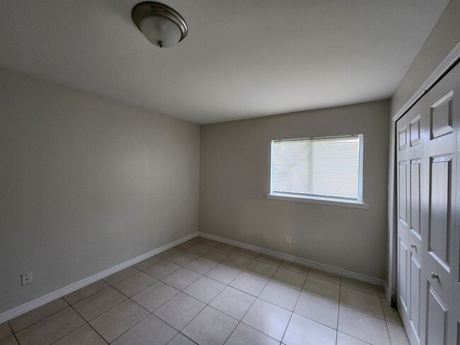 Photo - 5013-5015 Locke Ln Unidad 5015 Locke Ln