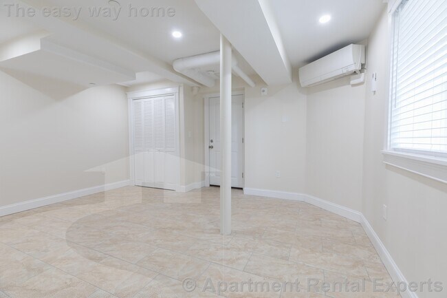 Photo - 3 Linnaean St Unit #4B