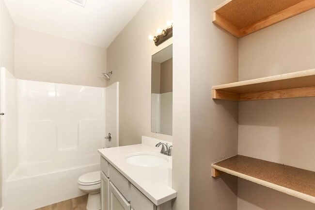 Photo - 1643 S Limuel Cir