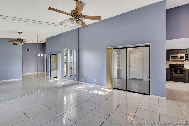 4385 Willow Brook Cir