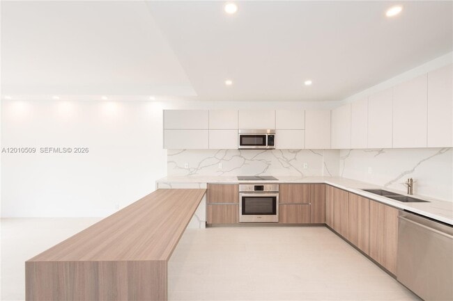 Photo - 151 Crandon Blvd Unit 241