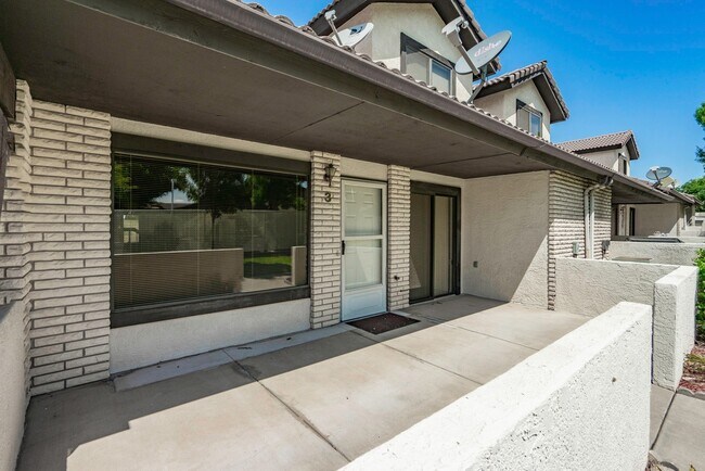 Photo - 2 Bedroom & 2 Bath Available in St. George!