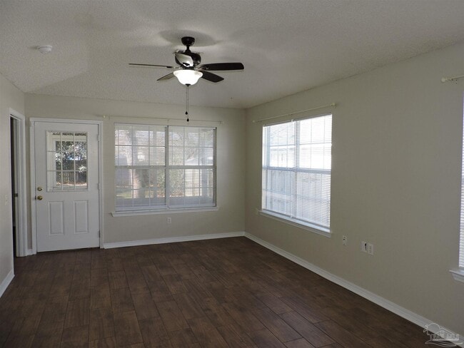 Photo - 4058 Glenway Dr