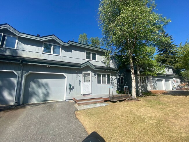 Building Photo - 708 Perry St Unit Perry Street 708 - VS