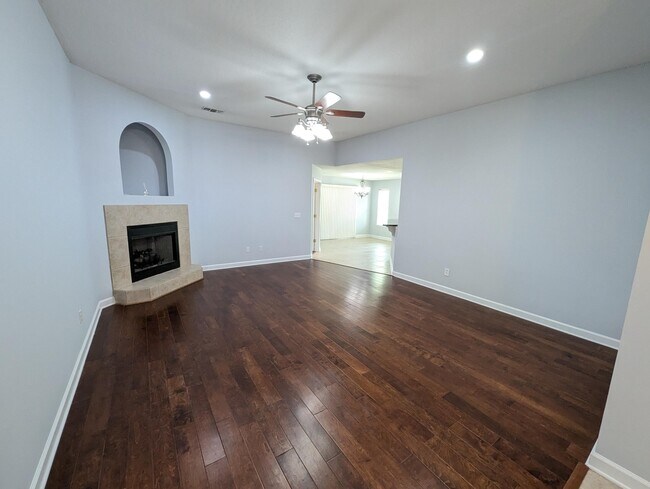 Photo - 462 Sandmore Shores Dr
