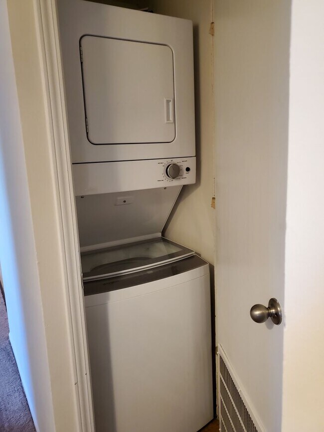 Photo - Heatherbrook