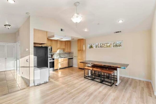 Photo - 233 Cole Ranch Rd