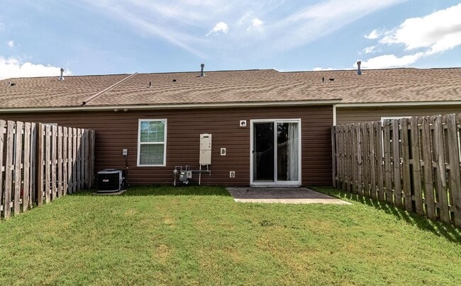 Photo - 960 Madrid Ct