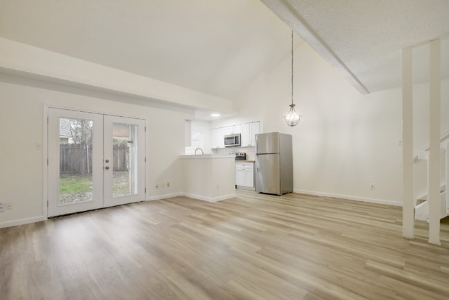 Photo - 6803 Woodhue Dr Unidad A