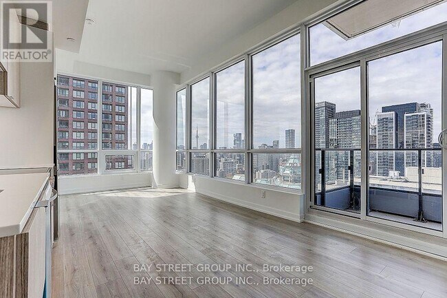 Photo - 395 Bloor St E Unit 2802