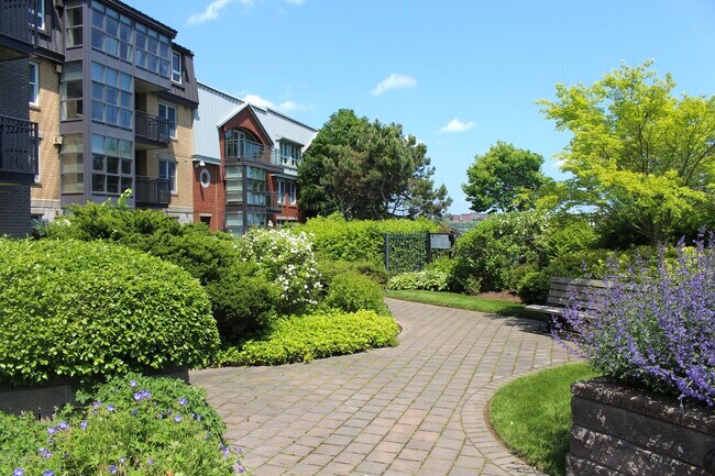 Photo - Bishop’s Landing