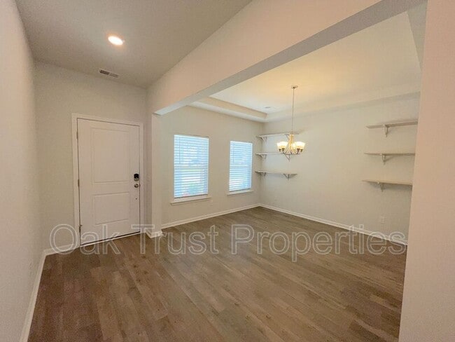 Photo - 183 Granton Edge Ln
