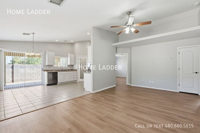 Photo - 1220 W Prior Ave