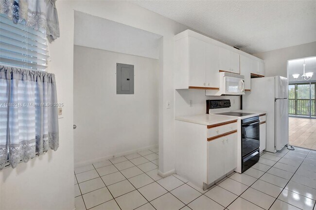 Photo - 1201 SW 128th Terrace Unit 402E
