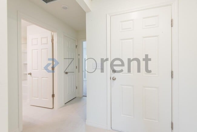 Photo - 9286 Sandy Bluffs Circle