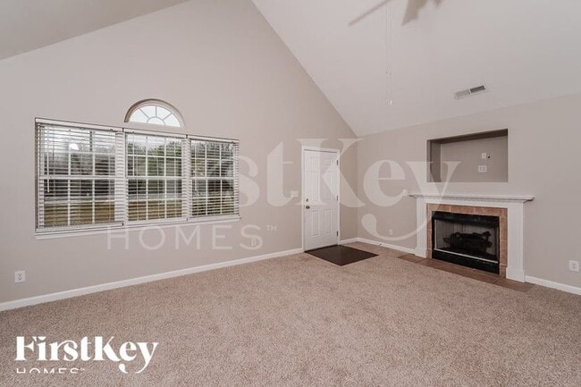 Photo - 400 Crooked Creek Ln