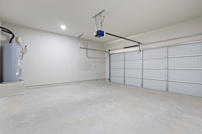 Photo - New Luxury homes! Call Now!! 830-327-8773