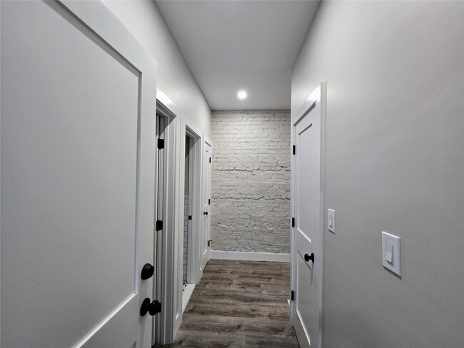 Photo - 145 Jericho Tpke Unit D