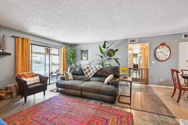 Photo - 18103 E Kentucky Ave Unidad 203