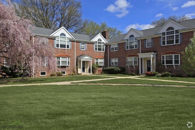 Building Photo - Rodgers Forge