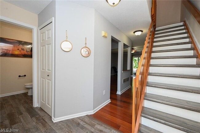 Photo - 655 Almas Ct