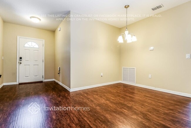 Photo - 2443 Longworthy Rd
