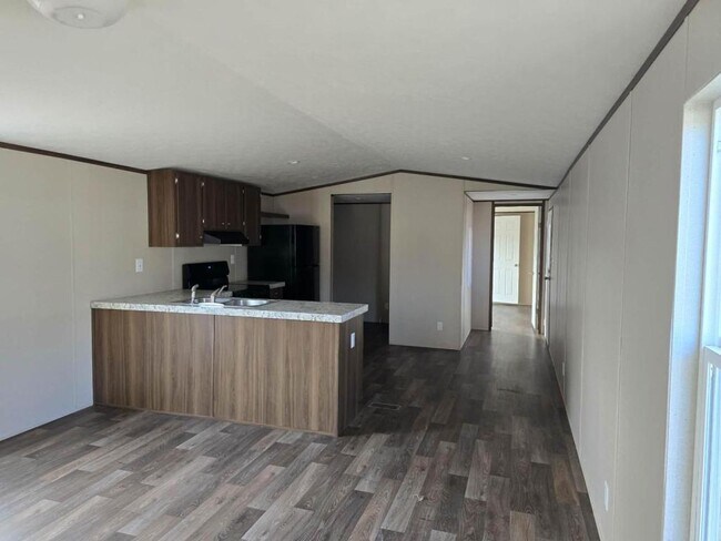 Photo - 814 S Kern Ave