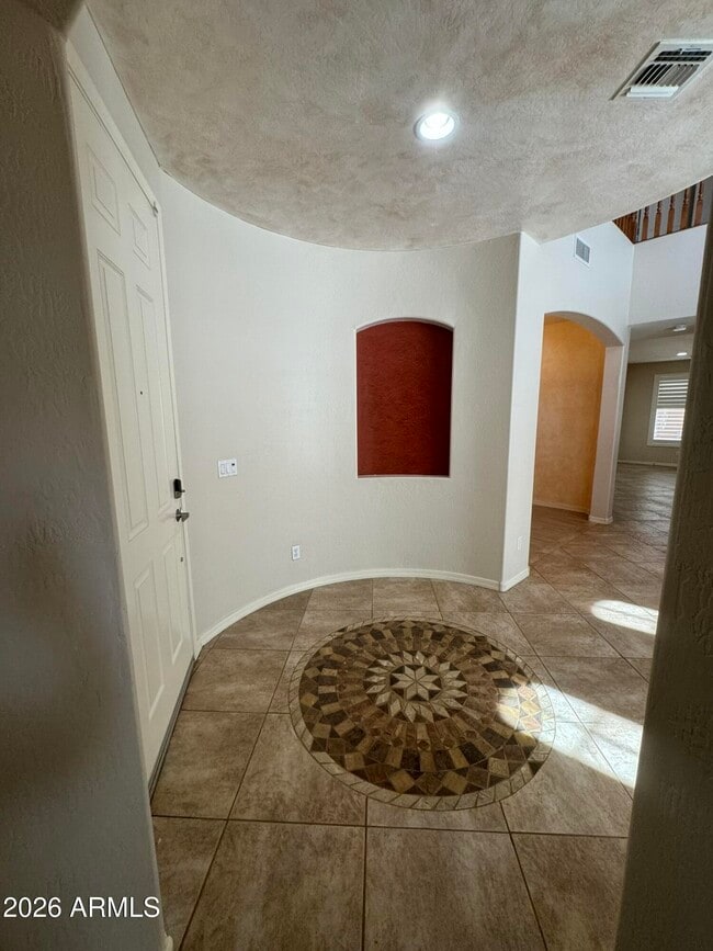 Photo - 419 W Balsam Dr