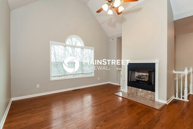 Photo - 4 Bedroom Pet-Friendly Home in Cartersville, GA with Main Street Renewal