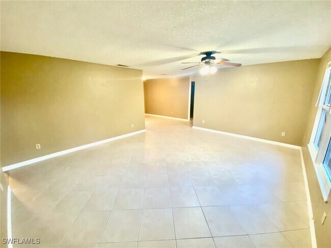 Photo - 4980 Coral Wood Dr House