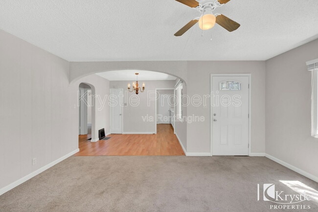 Photo - 505 Laurel St