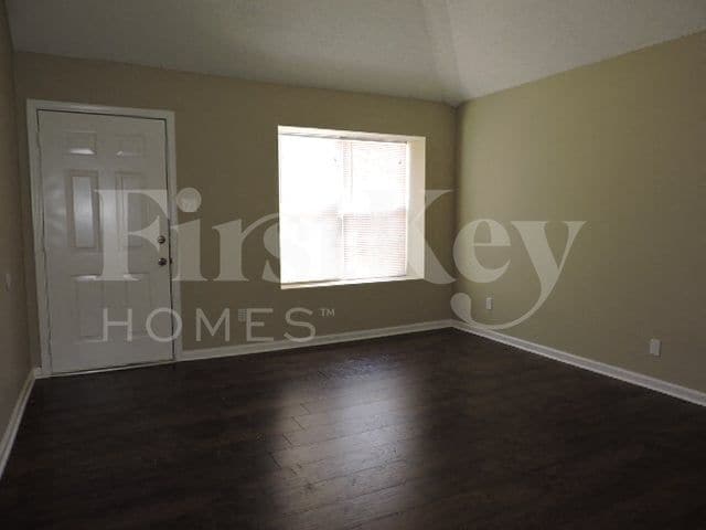 Photo - 2631 Parkview Dr