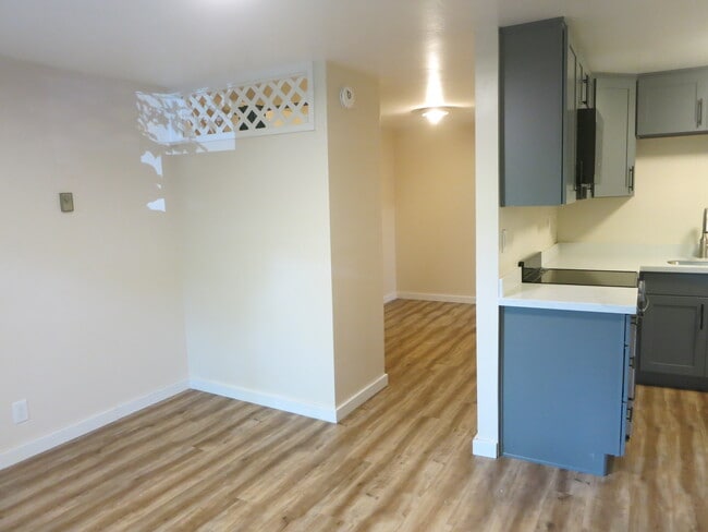 Photo - 5620 University Way NE Unit A