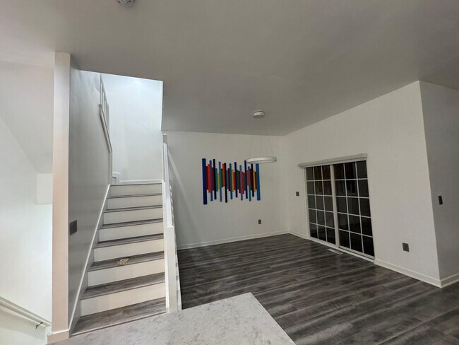 Photo - 2575 N Farwell Ave