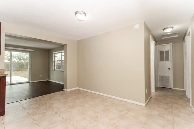 Photo - 6417 Willow Wood Ct