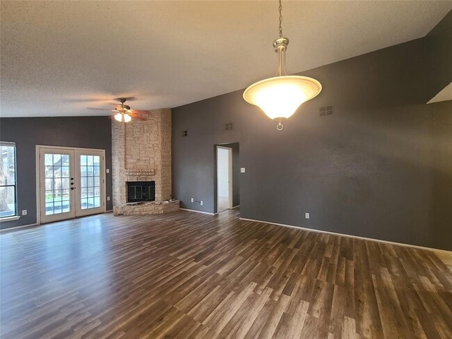 Photo - 2812 Goldbridge Dr