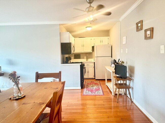 Photo - 1 Bed 1 Bath!  Pets Welcome!  Parking!