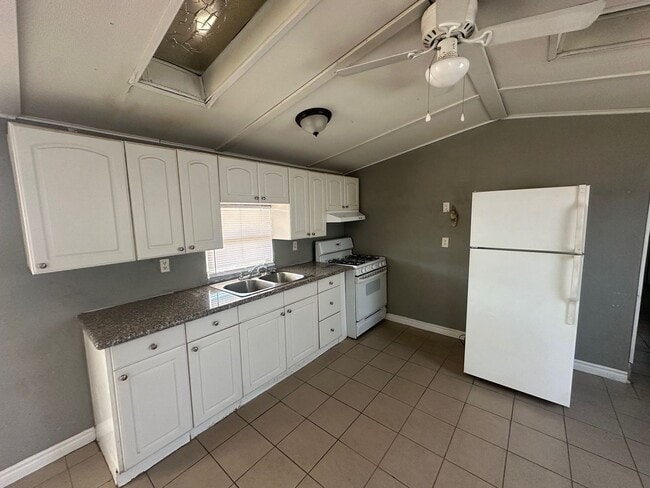 Photo - 3 Bedroom 2 Bathroom Mobile/Manufactured Home!!!!