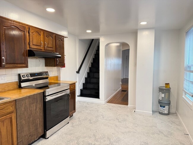 Photo - ACCEPTING SECTION 8 - Spacious 3 Bedroom 2 Bathroom Home in Columbia!