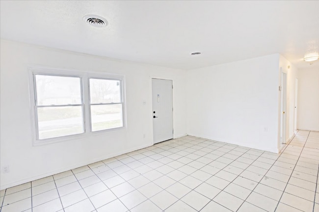 Photo - 824 St Monica Dr