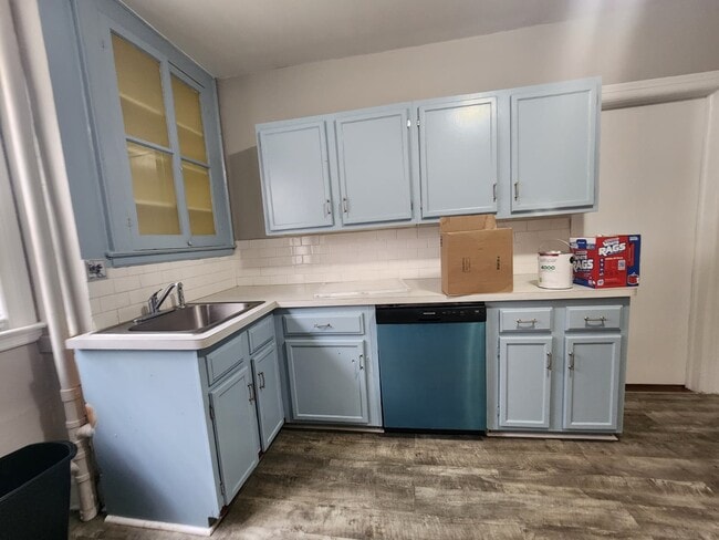 Building Photo - 57 William St Unit 1