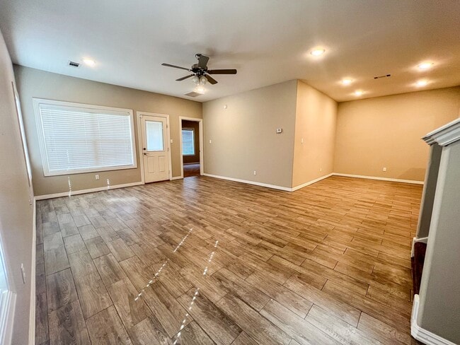 Photo - 9820 Mylea Cir