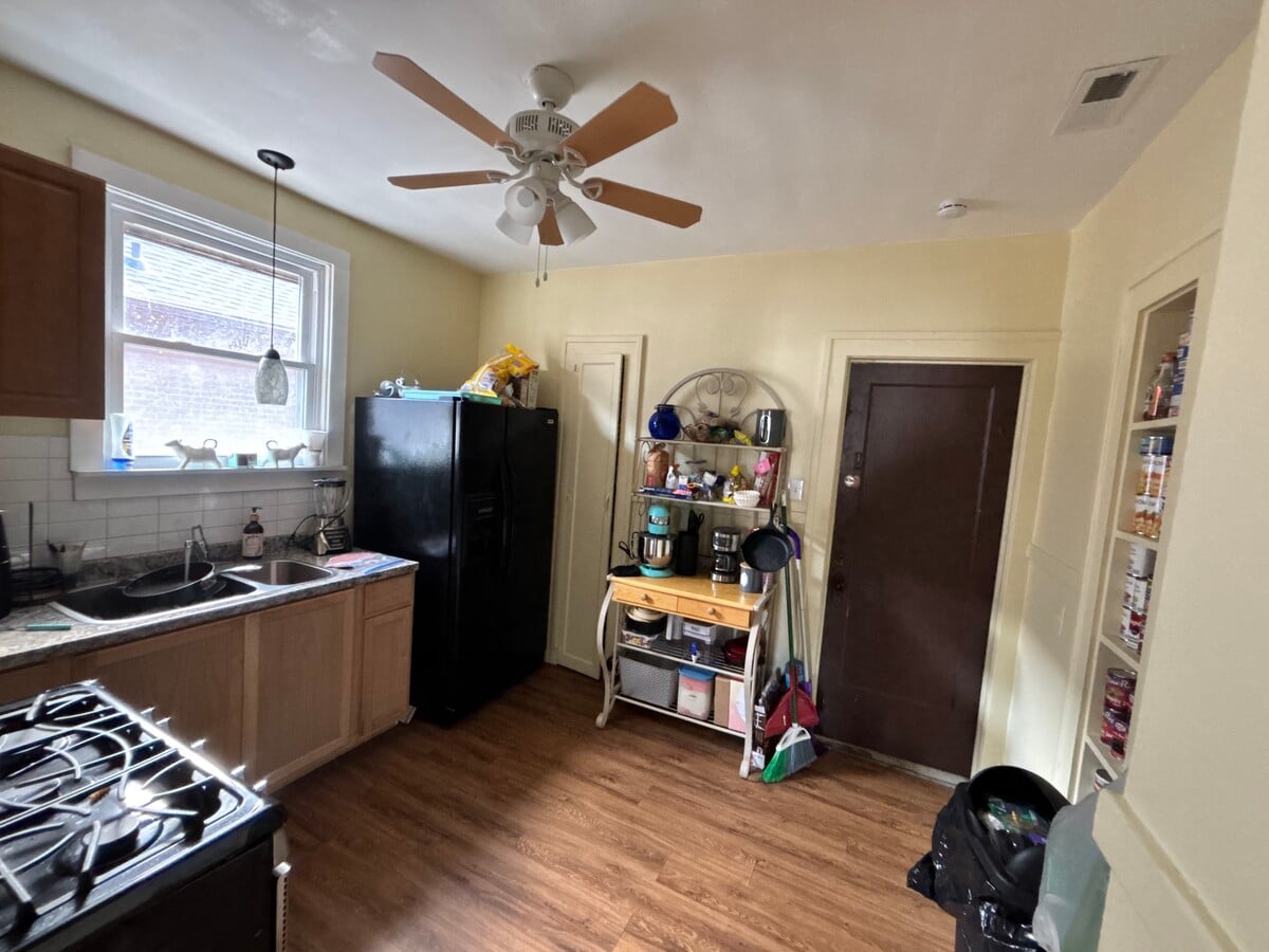 Photo - 1717 Central St