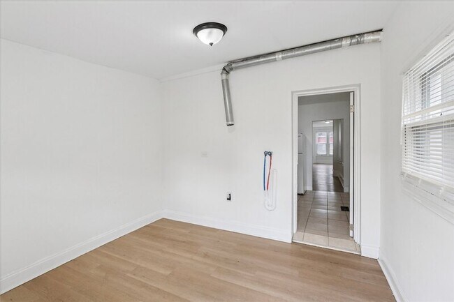 Photo - 2054 W Glenwood Ave