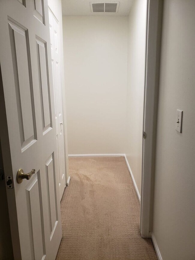 Huge 2bed/2bath Condo Near 225 and Iliff! House Rental in Aurora, CO