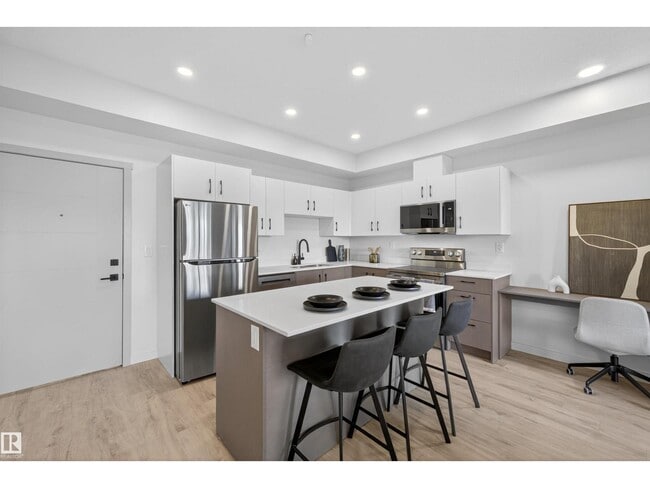 Photo - 355 Clareview Station Dr NW