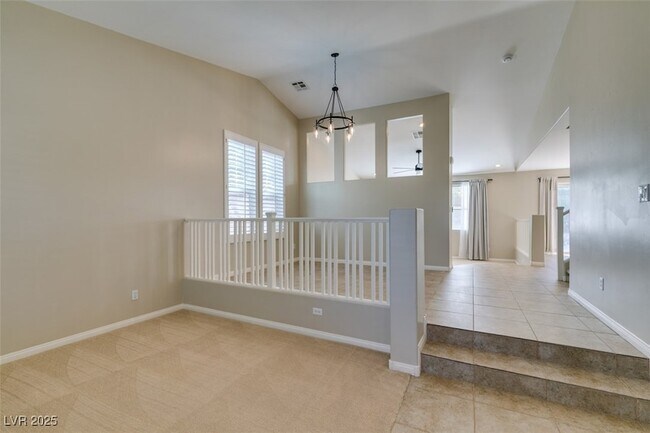 Photo - 25 Precipice Ct