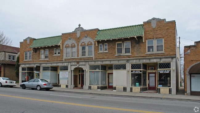 4518-4526 W. Burleigh St. (12 Unit)