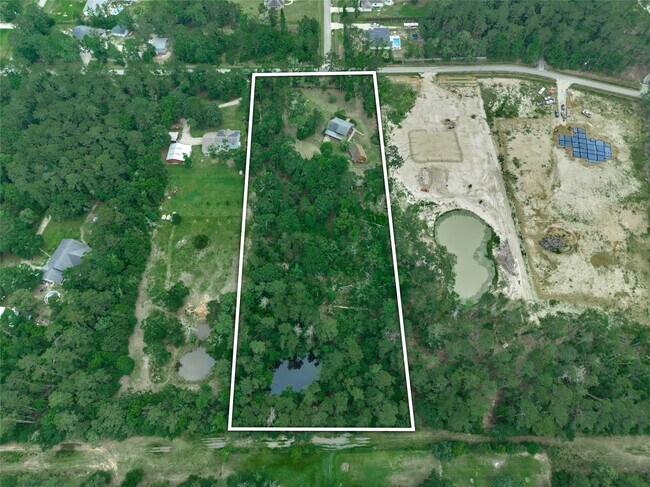 Building Photo - 18233 Country Pl Dr