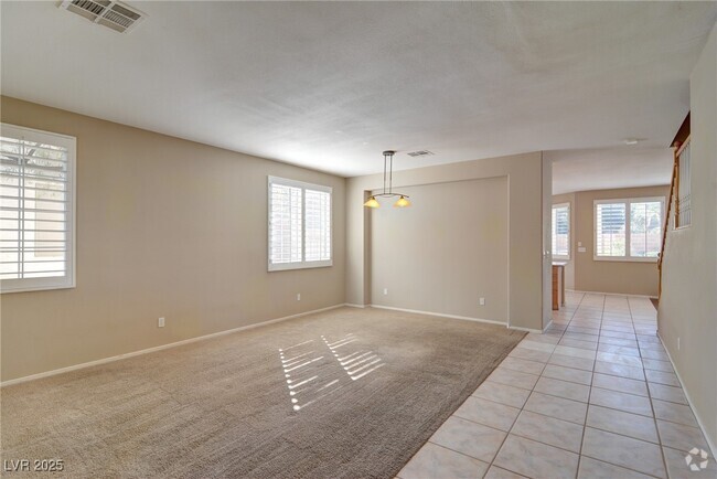 Building Photo - 917 Sir Winston St Rental